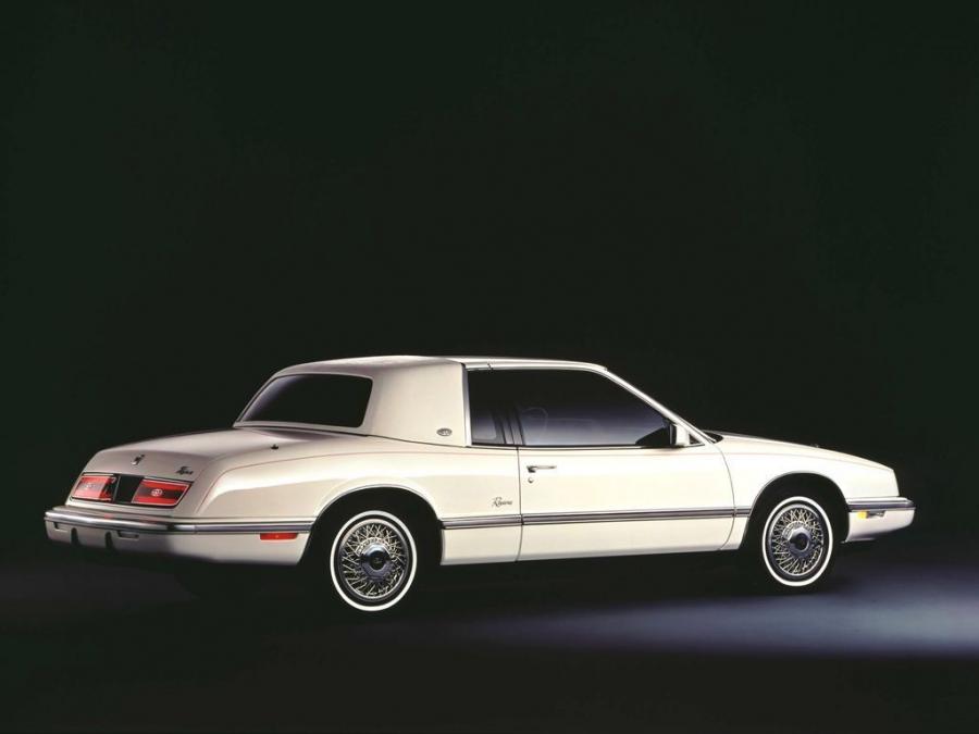  Buick Riviera 1986 года  (фото 4 из 14)
